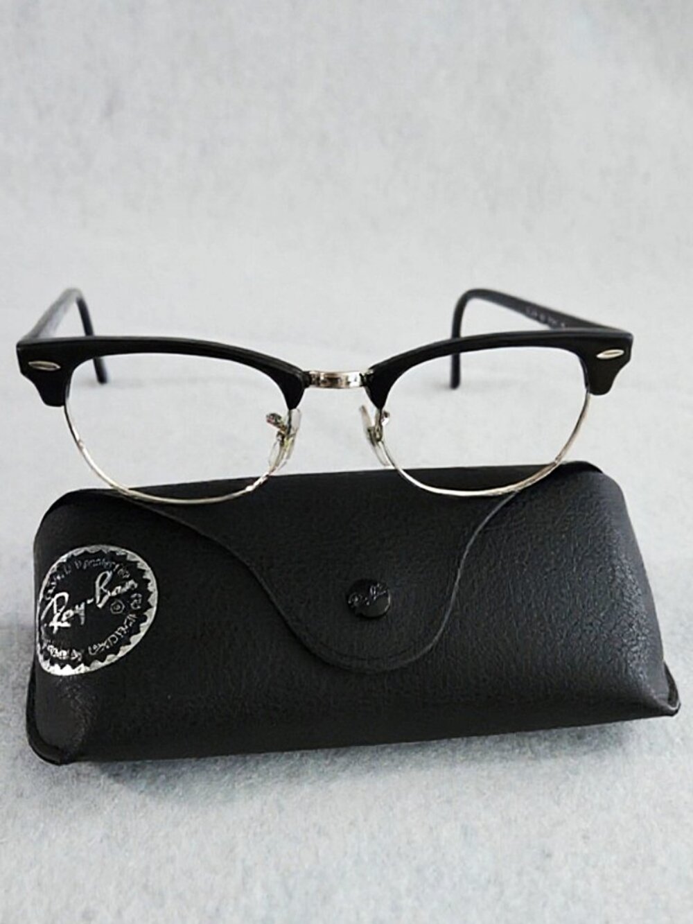 Ray-Ban RB5154 Clubmaster Eyeglass Frames Black Silver 51-21-145 w/ Case